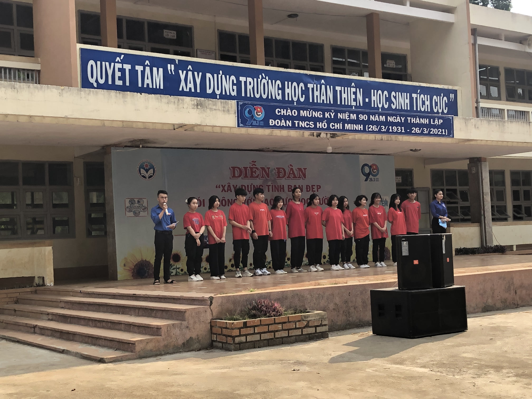 Diễn đàn “Xây dựng tình bạn đẹp – Nói không với bạo lực học đường”